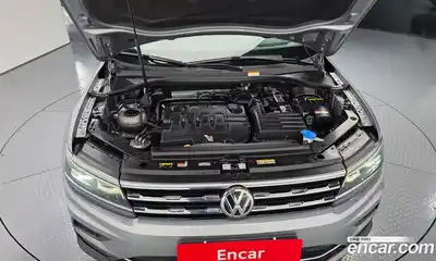 Volkswagen Tiguan 2020 2.0 гидро в Москве № 2060672, миниатюра 6