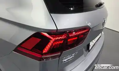 Volkswagen Tiguan 2020 2.0 гидро в Москве № 2060672, миниатюра 9