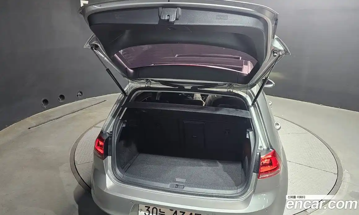 Volkswagen Golf 2014 2.0 гидро в Москве № 2060932, фото 20