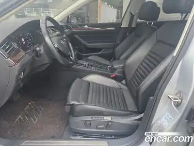 Volkswagen Passat 2018 2.0 гидро в Москве № 2061076, миниатюра 10