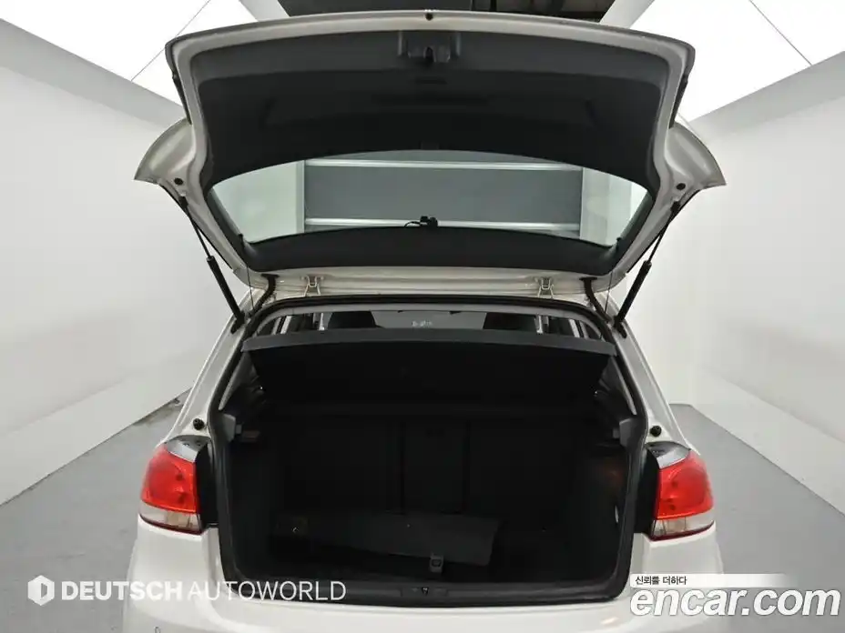 Volkswagen Golf 2010 2.0 гидро в Москве № 2061153, фото 19