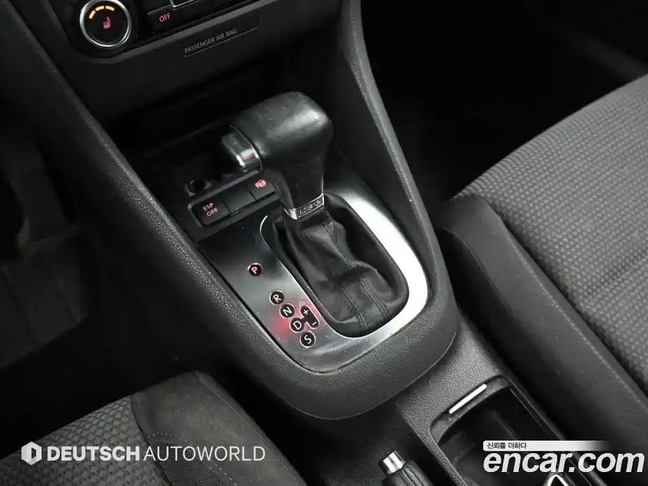 Volkswagen Golf 2010 2.0 гидро в Москве № 2061153, фото 9