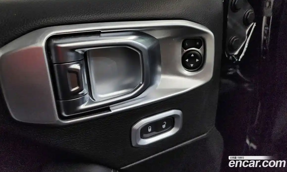Jeep Wrangler 2022 2.0 гидро в Москве № 2061269, фото 31