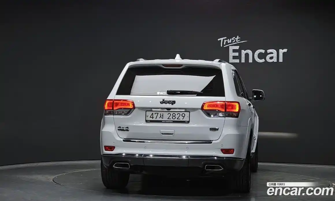 Jeep Cherokee 2018 3.0 гидро в Москве № 2061520, фото 4