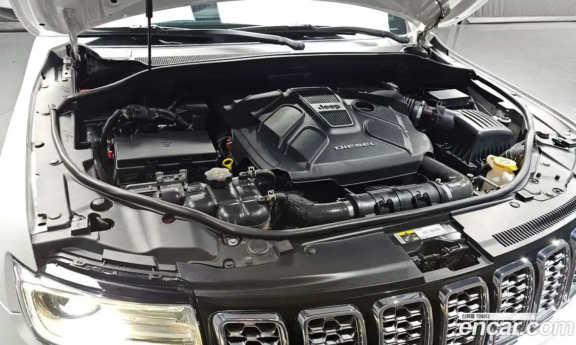 Jeep Cherokee 2018 3.0 гидро в Москве № 2061520, фото 6