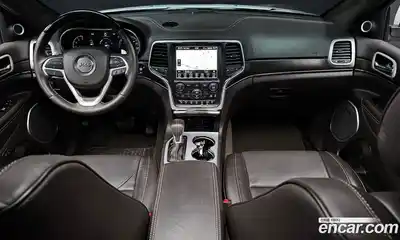 Jeep Cherokee 2018 3.0 гидро в Москве № 2061520, миниатюра 10