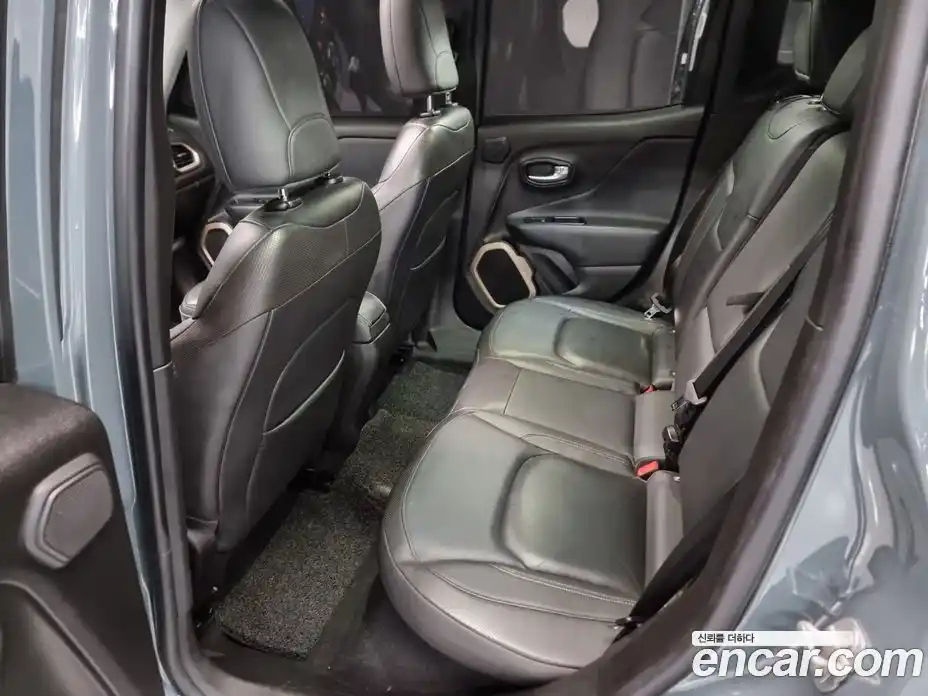 Jeep Renegade 2017 2.0 гидро в Москве № 2061815, фото 19