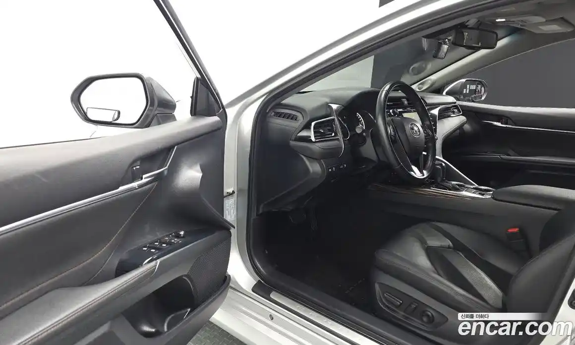 Toyota Camry 2018 2.5 гидро в Москве № 2062018, фото 16