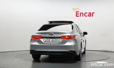 Toyota Camry 2018 2.5 гидро в Москве № 2062018, миниатюра 3