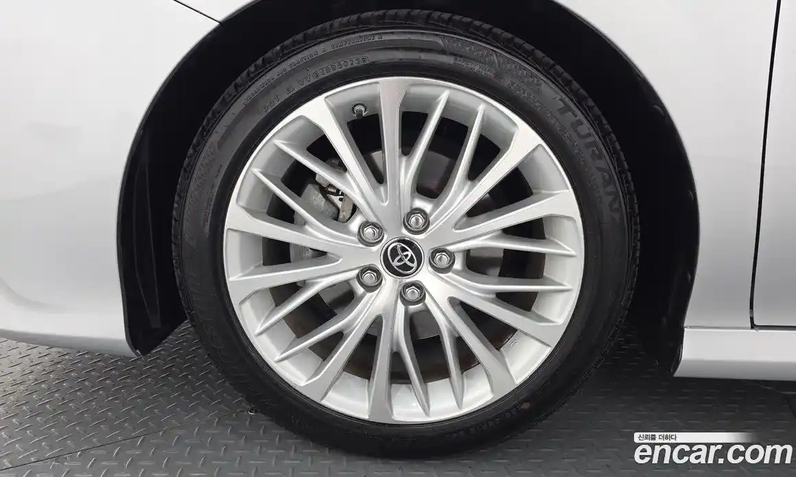 Toyota Camry 2018 2.5 гидро в Москве № 2062018, фото 4