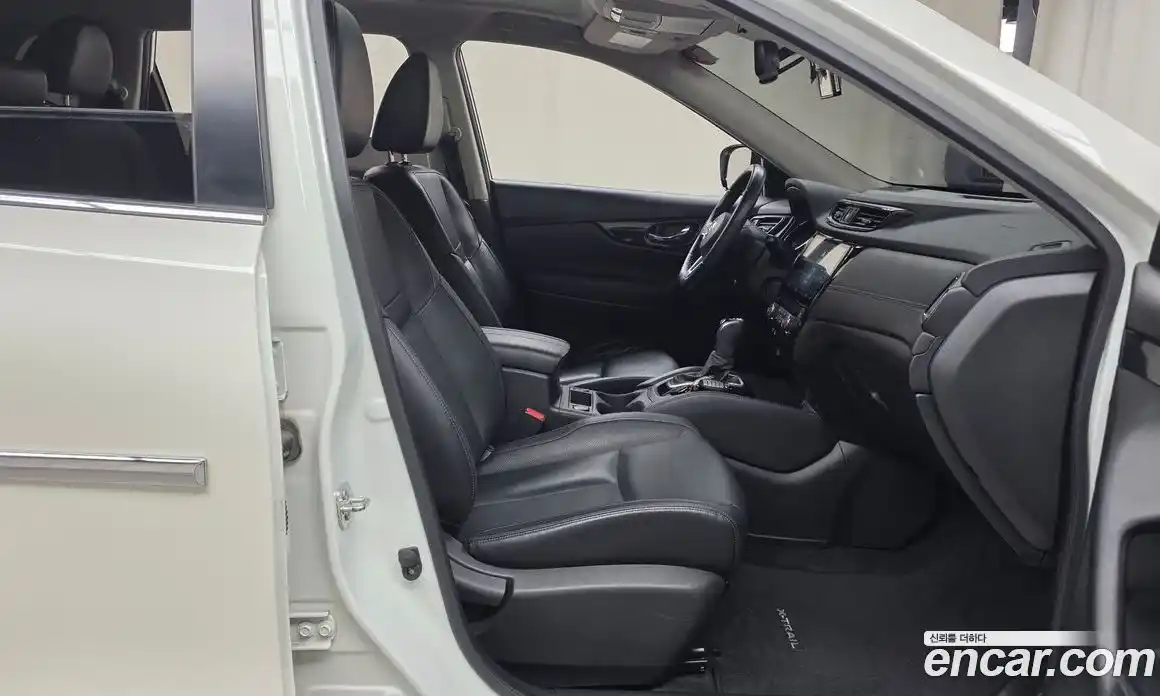 Nissan X-Trail 2018 2.5 гидро в Москве № 2065553, фото 17