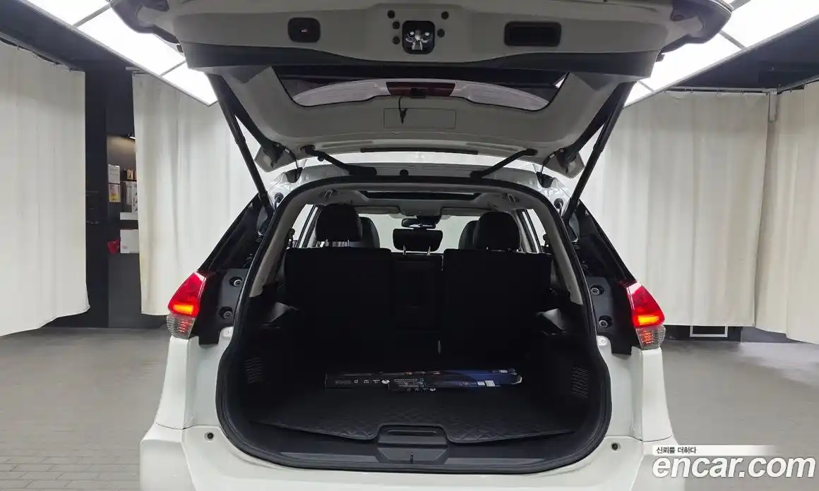 Nissan X-Trail 2018 2.5 гидро в Москве № 2065553, фото 26