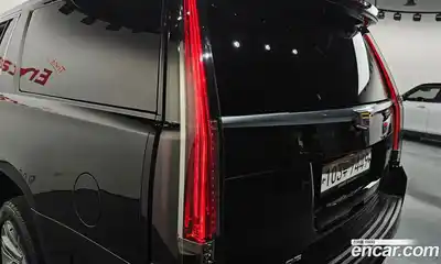 Cadillac Escalade 2020 6.2 гидро в Москве № 2065679, миниатюра 9