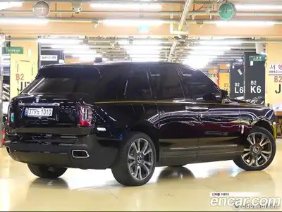 Rolls-Royce Cullinan 2023 6.7 гидро в Москве № 2065903, миниатюра 3