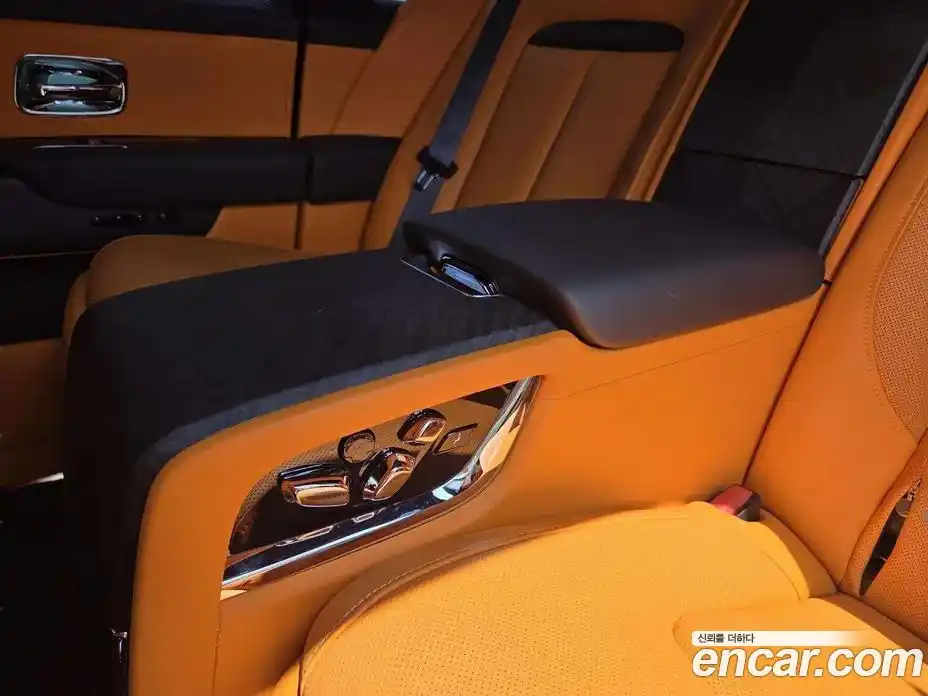 Rolls-Royce Cullinan 2022 6.7 гидро в Москве № 2065909, фото 10