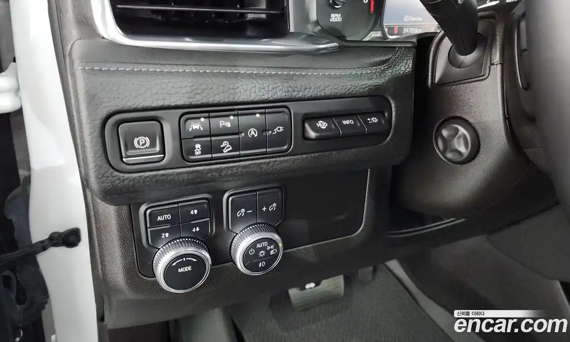 GMC Yukon 2021 6.2 автомат (гидро), фото 28