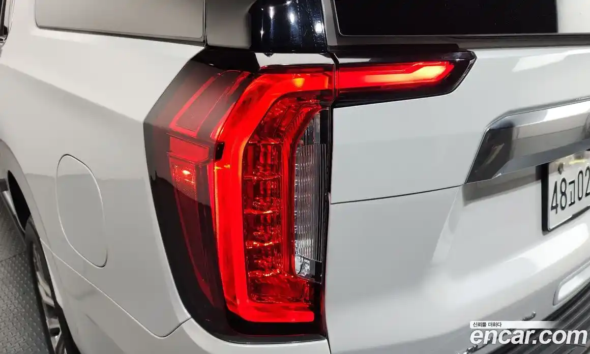 GMC Yukon 2021 6.2 автомат (гидро), фото 9