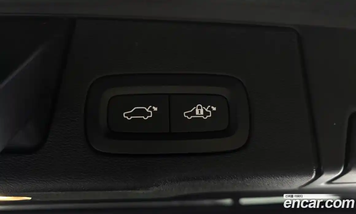 Volvo XC60 2019 2.0 гидро в Москве № 230579, фото 20
