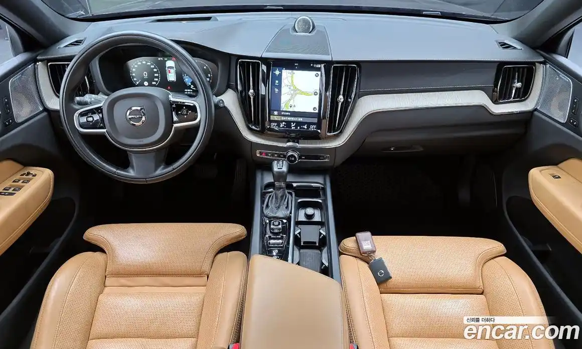 Volvo XC60 2019 2.0 гидро в Москве № 230579, фото 7
