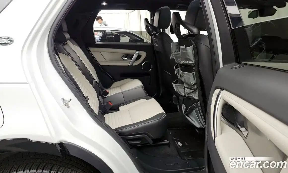 Land Rover Discovery Sport 2025 2.0 гидро в Москве № 231168, фото 12