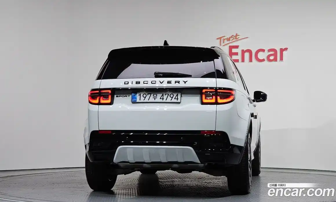 Land Rover Discovery Sport 2025 2.0 гидро в Москве № 231168, фото 4