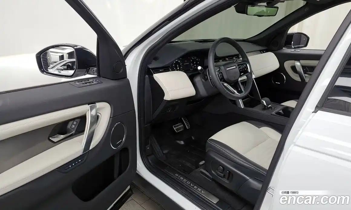 Land Rover Discovery Sport 2025 2.0 гидро в Москве № 231168, фото 10