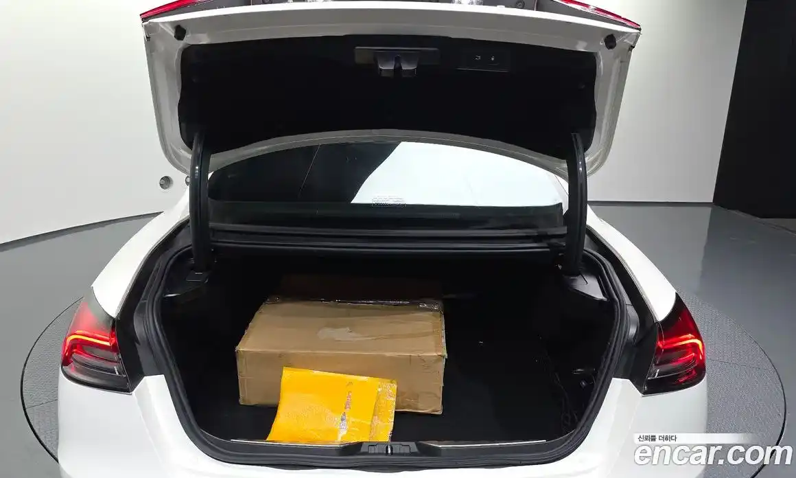 Maserati Quattroporte 2018 3.0 гидро, фото 20
