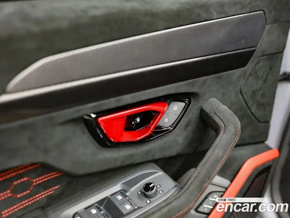 Lamborghini Urus 2023 4.0 гидро, фото 14
