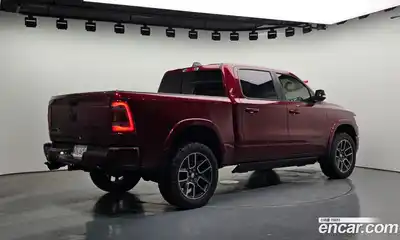 Dodge Ram Pick Up 2019 5.7 гидро в Москве № 384407, миниатюра 2