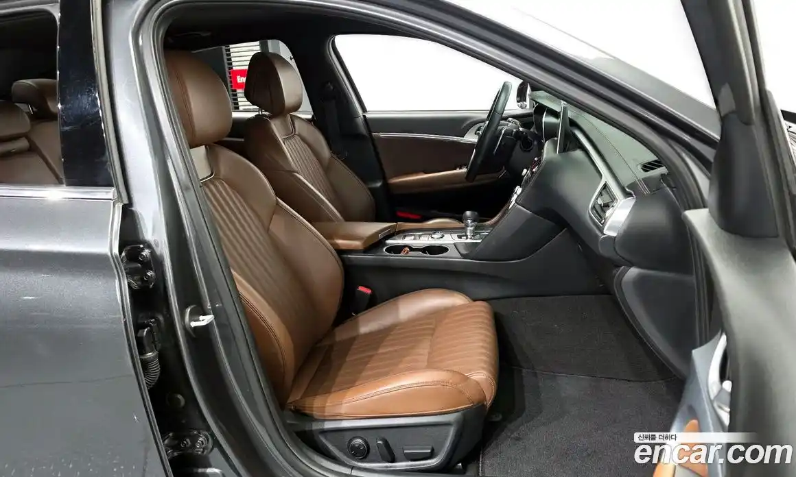 Genesis G70 2018 2.0 гидро в Москве № 77048, фото 11