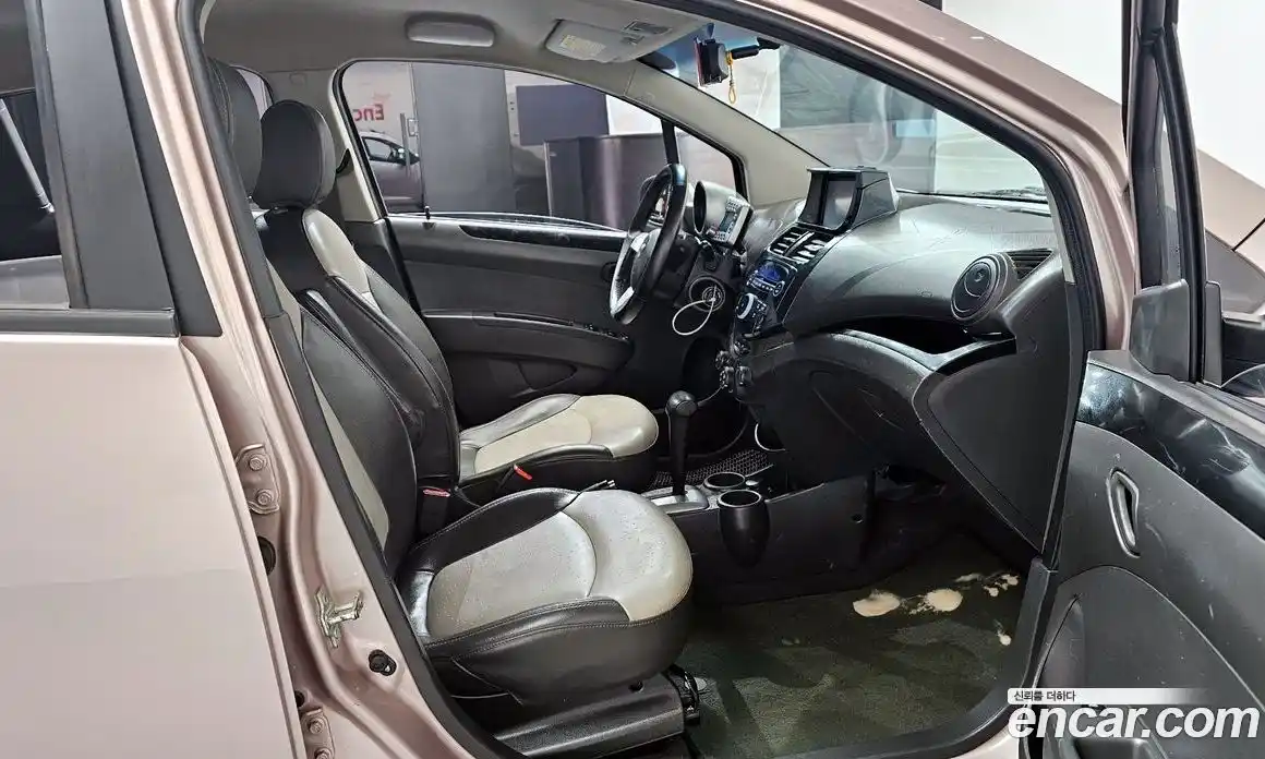 Chevrolet Spark 2011 1.0 гидро в Москве № 85008, фото 10
