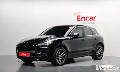 Porsche Macan, 2022