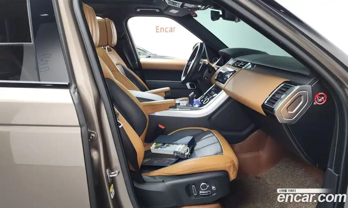 Land Rover Range-Rover Sport 2018 3.0 гидро в Москве № 166650, фото 11