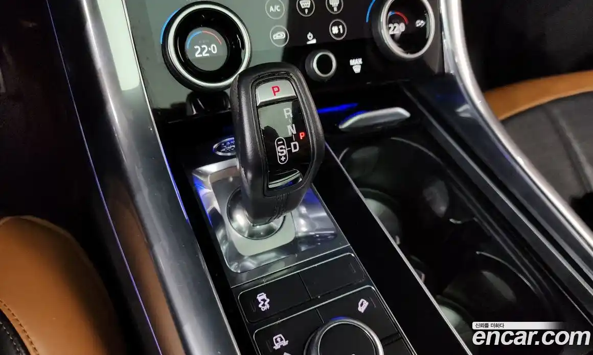 Land Rover Range-Rover Sport 2018 3.0 гидро в Москве № 166650, фото 9