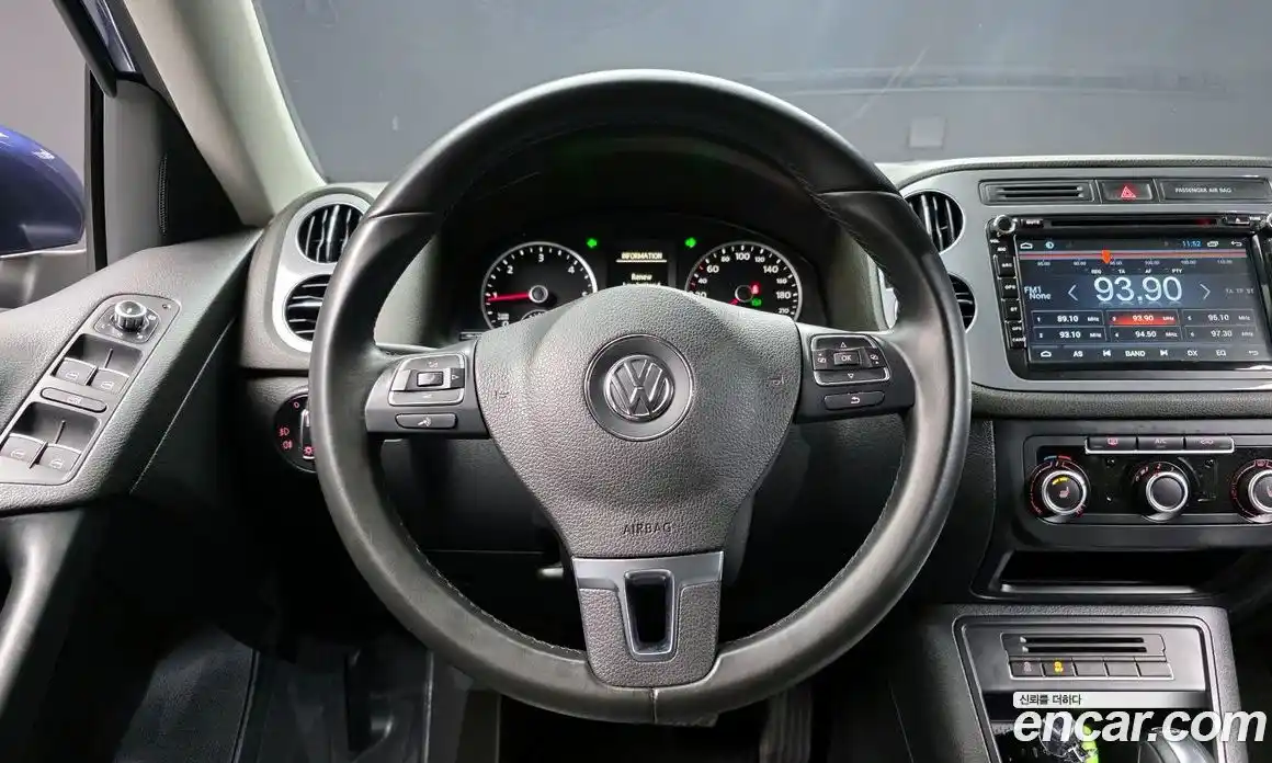 Volkswagen Tiguan 2015 2.0 гидро в Москве № 169022, фото 13