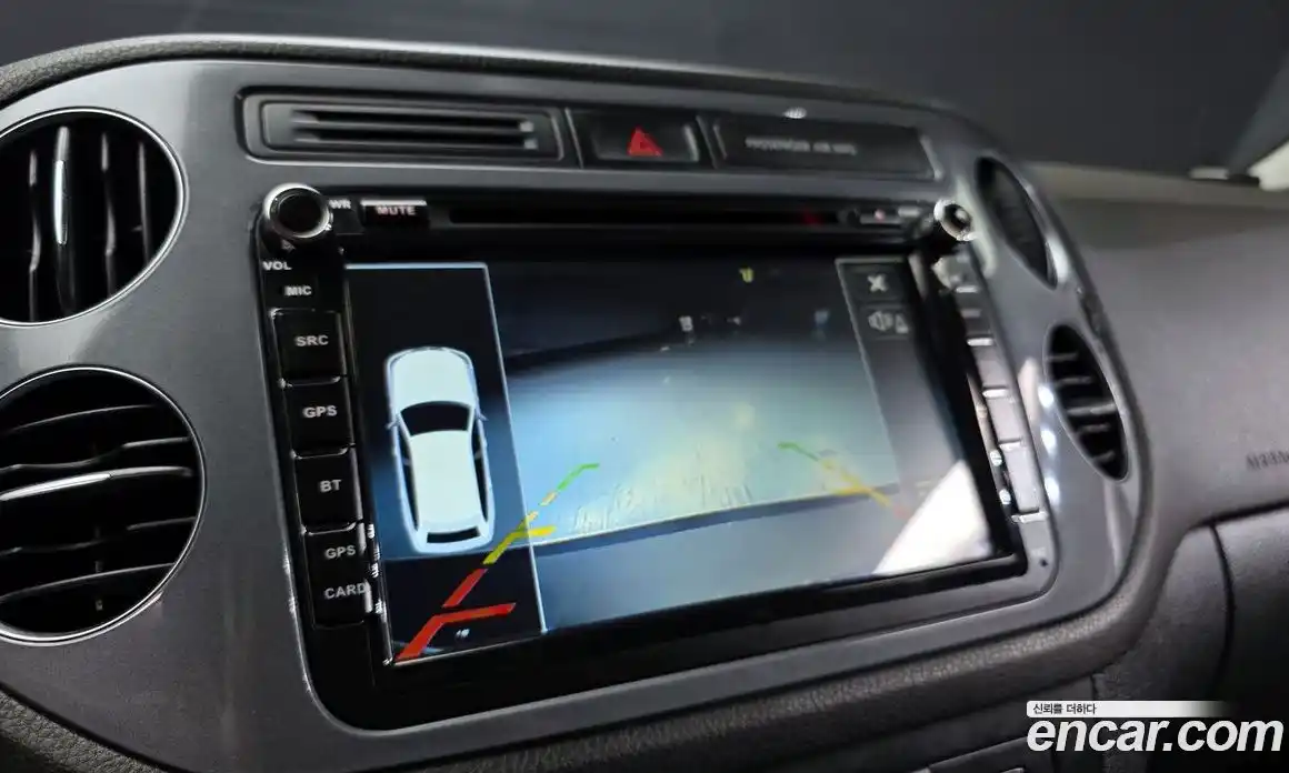 Volkswagen Tiguan 2015 2.0 гидро в Москве № 169022, фото 15