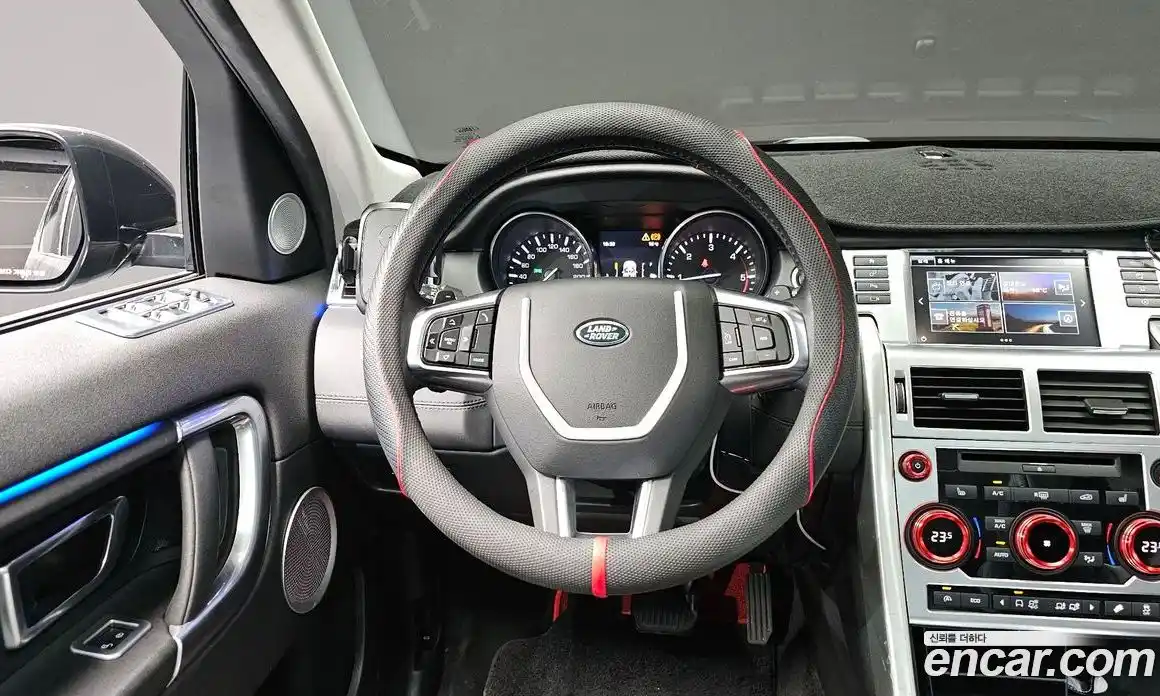 Land Rover Discovery Sport 2015 2.0 гидро в Москве № 189225, фото 13