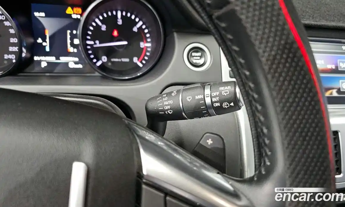 Land Rover Discovery Sport 2015 2.0 гидро в Москве № 189225, фото 18