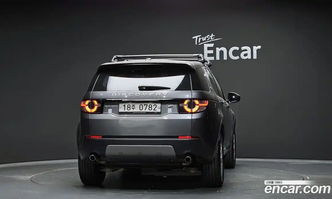 Land Rover Discovery Sport 2015 2.0 гидро в Москве № 189225, фото 4
