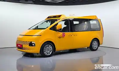 Hyundai Staria, 2024