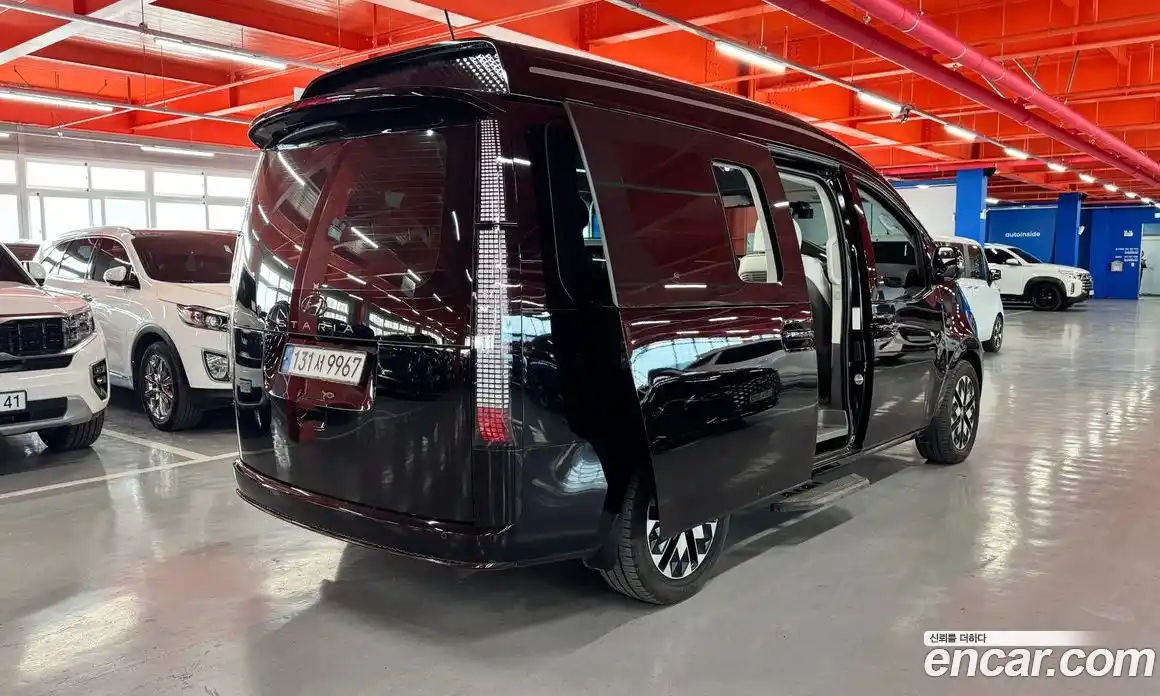 Hyundai Staria 2022 2.2 гидро в Москве № 2049902, фото 3