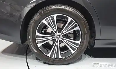Mercedes-Benz E-Class 2025 2.0 гидро в Москве № 2050114, миниатюра 5