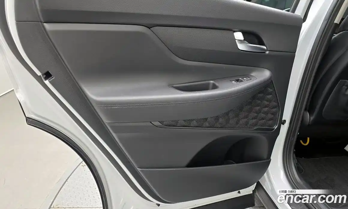 Hyundai Santa Fe 2021 2.5 гидро в Москве № 2050125, фото 15
