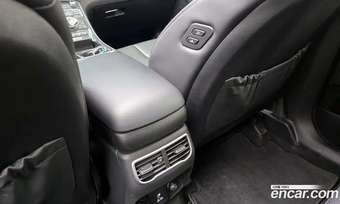 Hyundai Santa Fe 2021 2.5 гидро в Москве № 2050125, фото 24