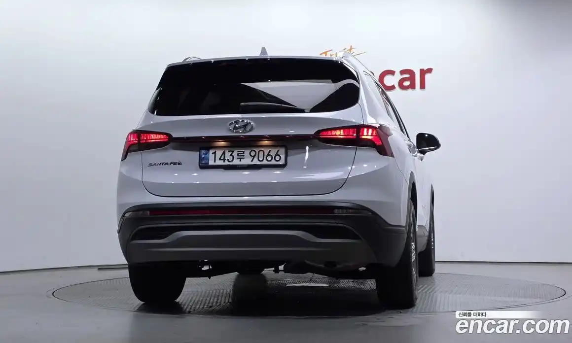 Hyundai Santa Fe 2021 2.5 гидро в Москве № 2050125, фото 4