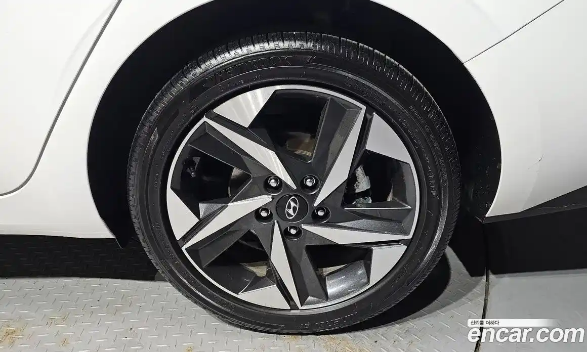 Hyundai Avante 2022 1.6 гидро в Москве № 2050161, фото 7