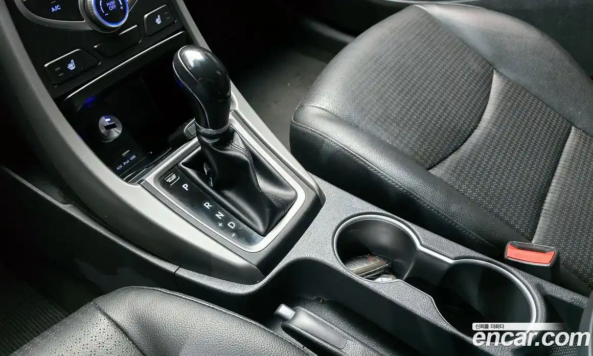 Hyundai Avante 2014 1.6 гидро в Москве № 2050170, фото 12