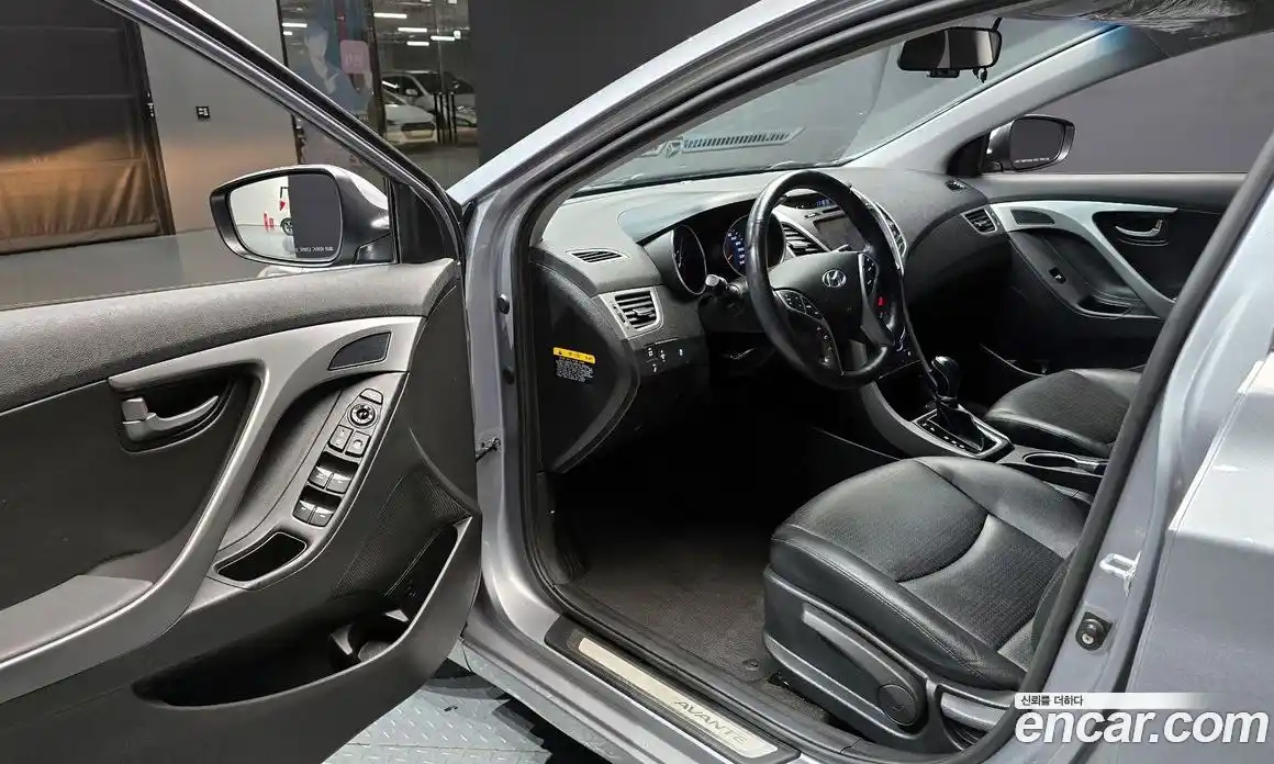 Hyundai Avante 2014 1.6 гидро в Москве № 2050170, фото 13
