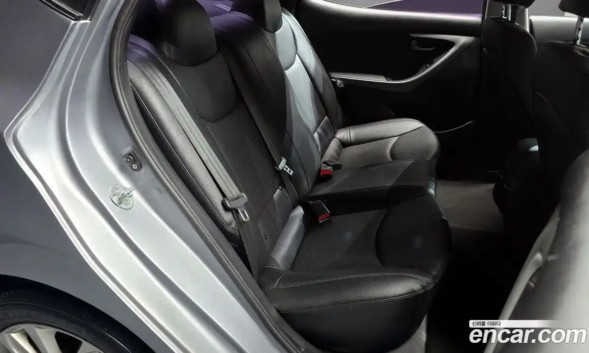 Hyundai Avante 2014 1.6 гидро в Москве № 2050170, фото 17