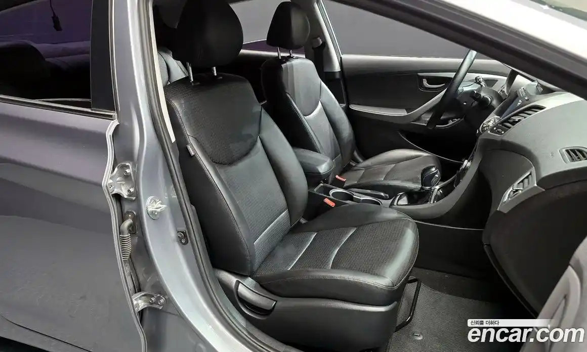 Hyundai Avante 2014 1.6 гидро в Москве № 2050170, фото 18